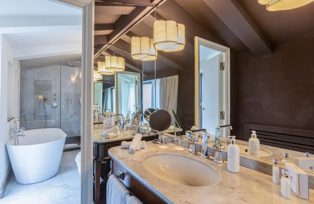 Hotel Regency - Small Luxury Hotels Of The World-1